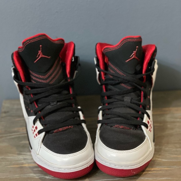 The Jordan SC-1 "White/Gym Red-Black-White" - Picture 4 of 7